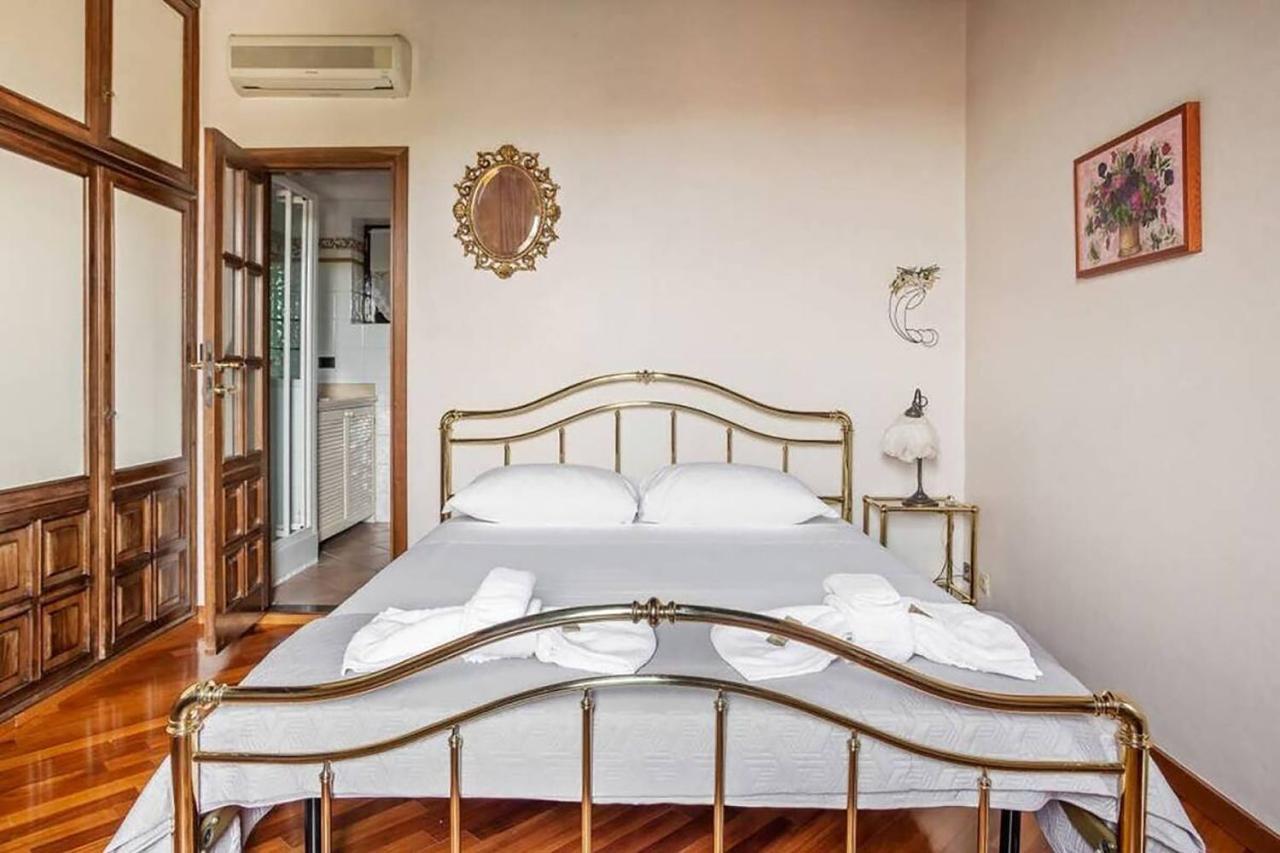 Hostme Colosseum Apartment Rome Exterior photo